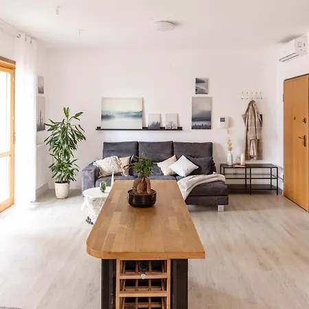 Appartement Loft Con Terrazzo - 3 Min Dalle Autostrade By Followgreenhouserome Rome