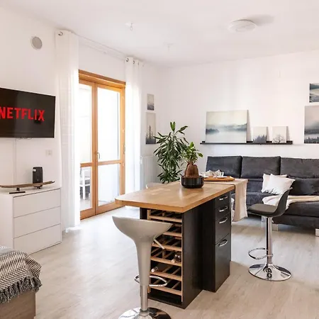 Loft Con Terrazzo - 3 Min Dalle Autostrade By Followgreenhouserome Appartement Rome